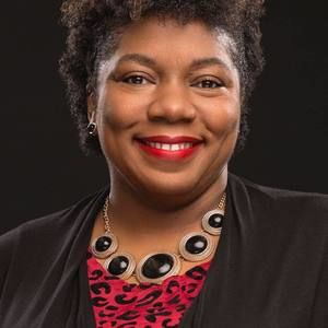 Meet your Posher, Latoya